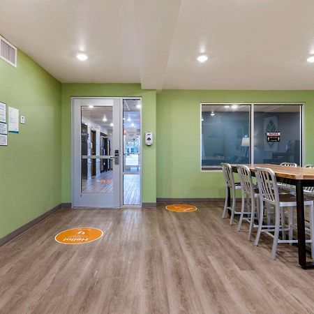Woodspring Suites Брунсуик Екстериор снимка