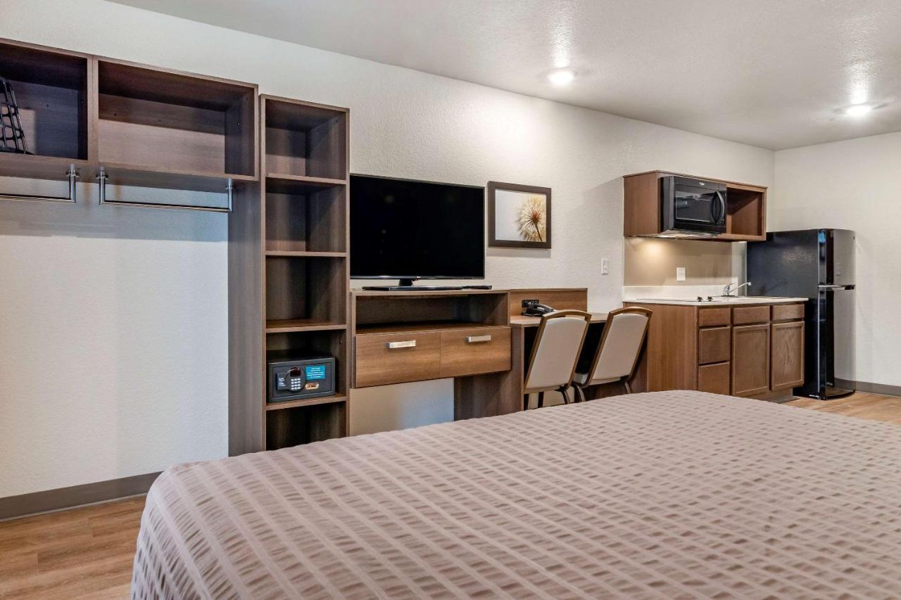 Woodspring Suites Брунсуик Екстериор снимка